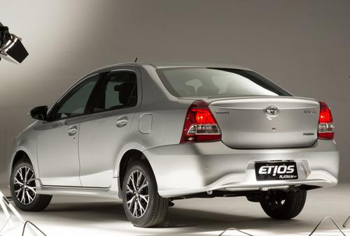 丰田Etios低成本小型车概念车现身新德里车展