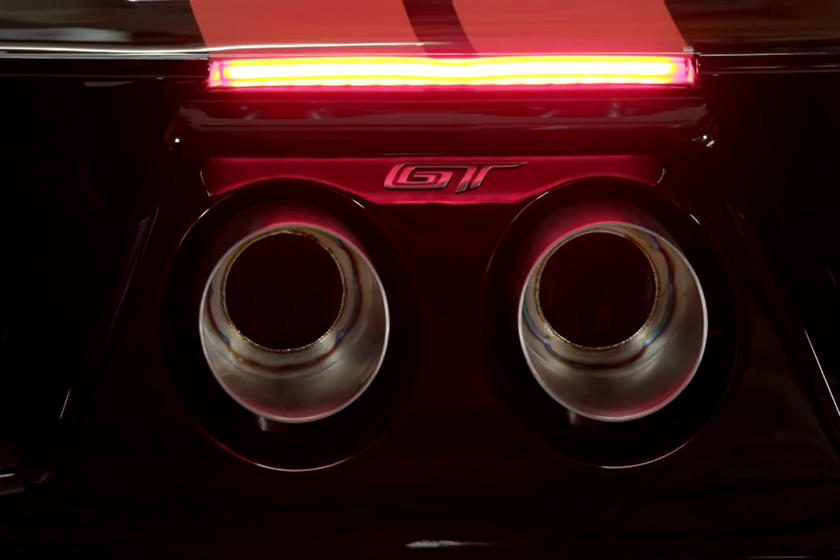 杰伊·莱诺（Jay Leno）用钛排气管升级了福特GT