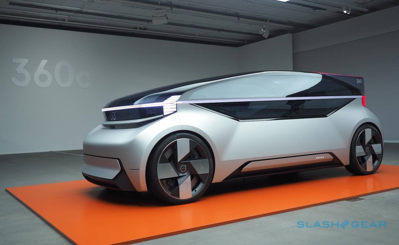 沃尔沃透露其自动驾驶技术将于2022年开始应用
