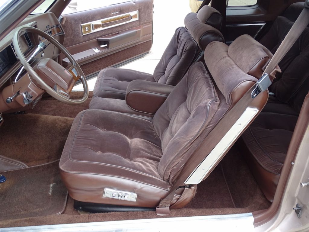 1984年Oldsmobile Cutlass Supreme出售：影片