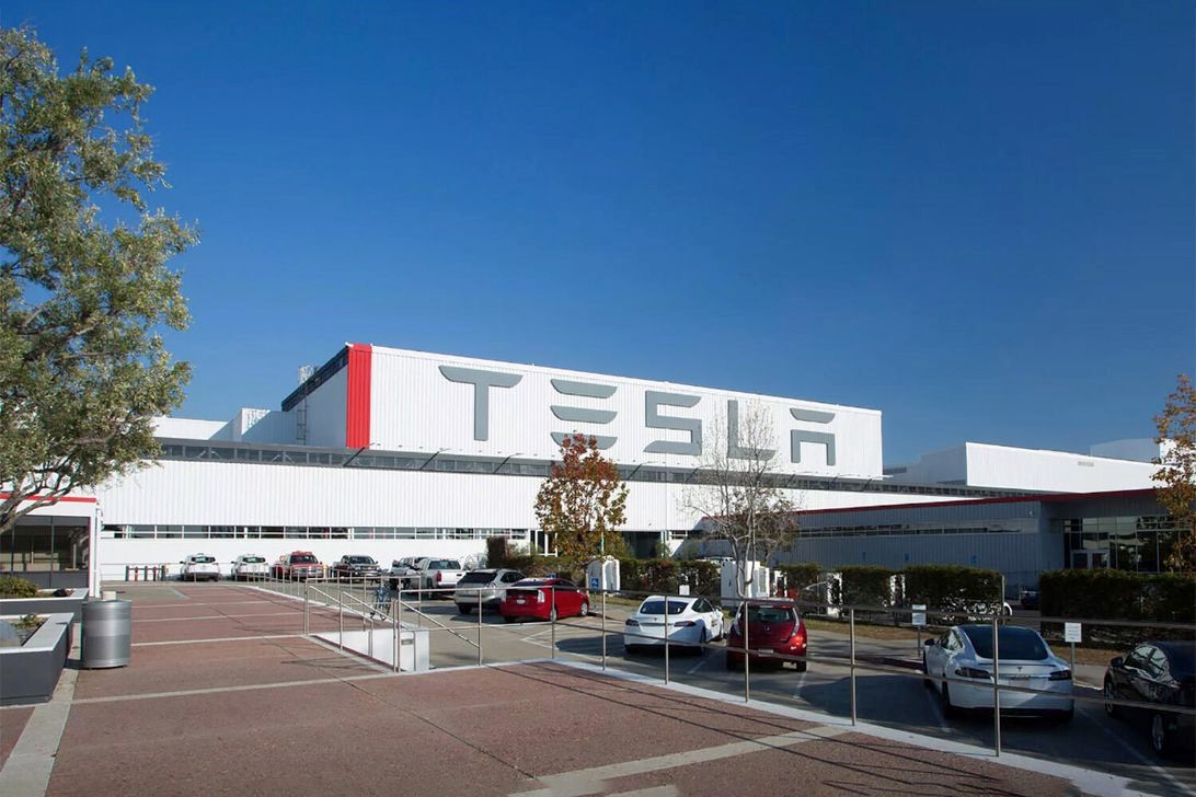 特斯拉可以制造自己的电池，瞄准加利福尼亚的新生产中心