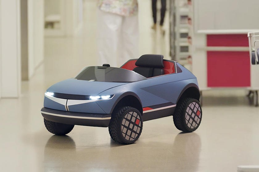 现代最小的电动汽车帮助住院的孩子变得更好