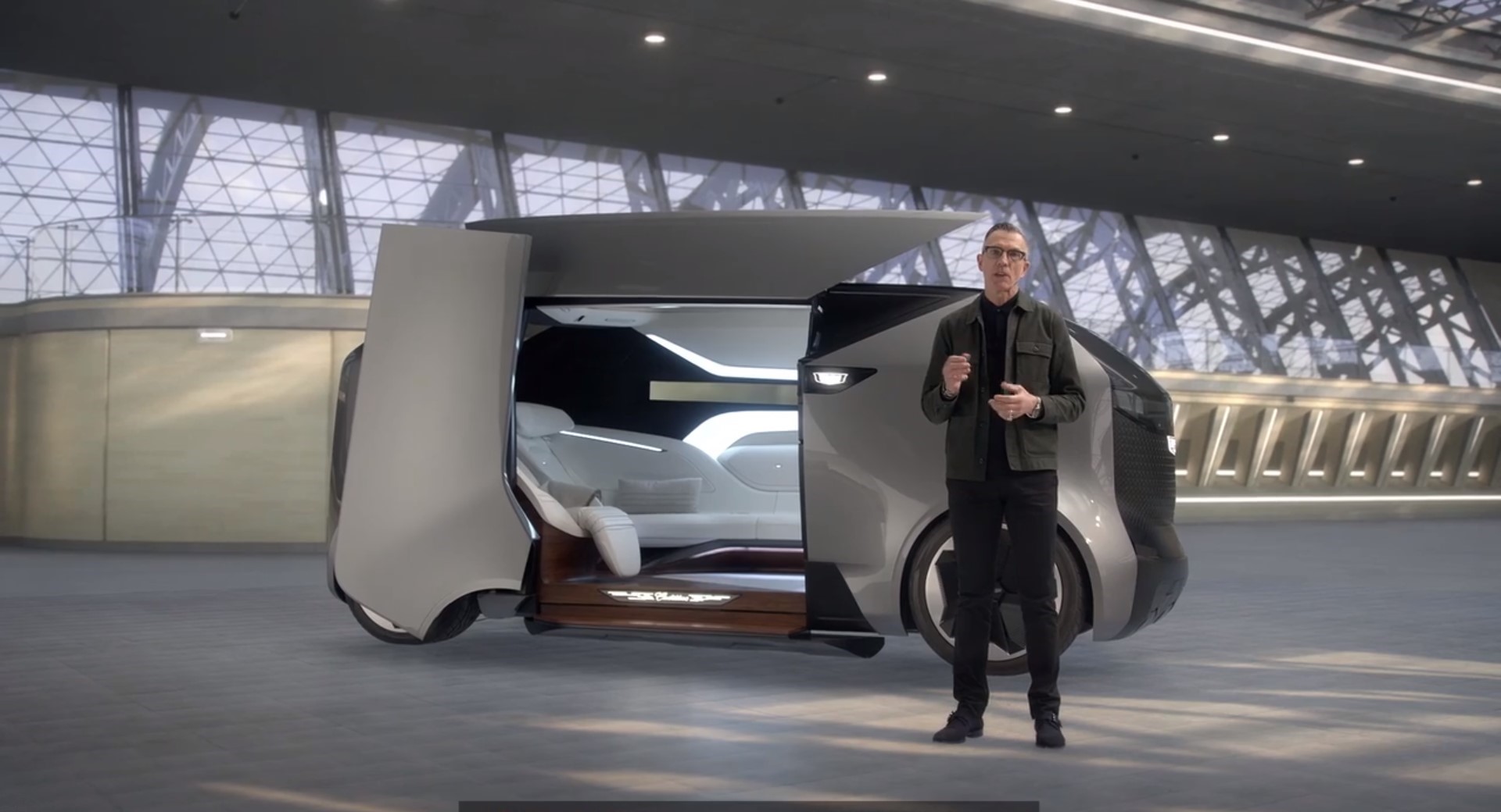 凯迪拉克展示了自动豪华舱和单乘客无人机概念