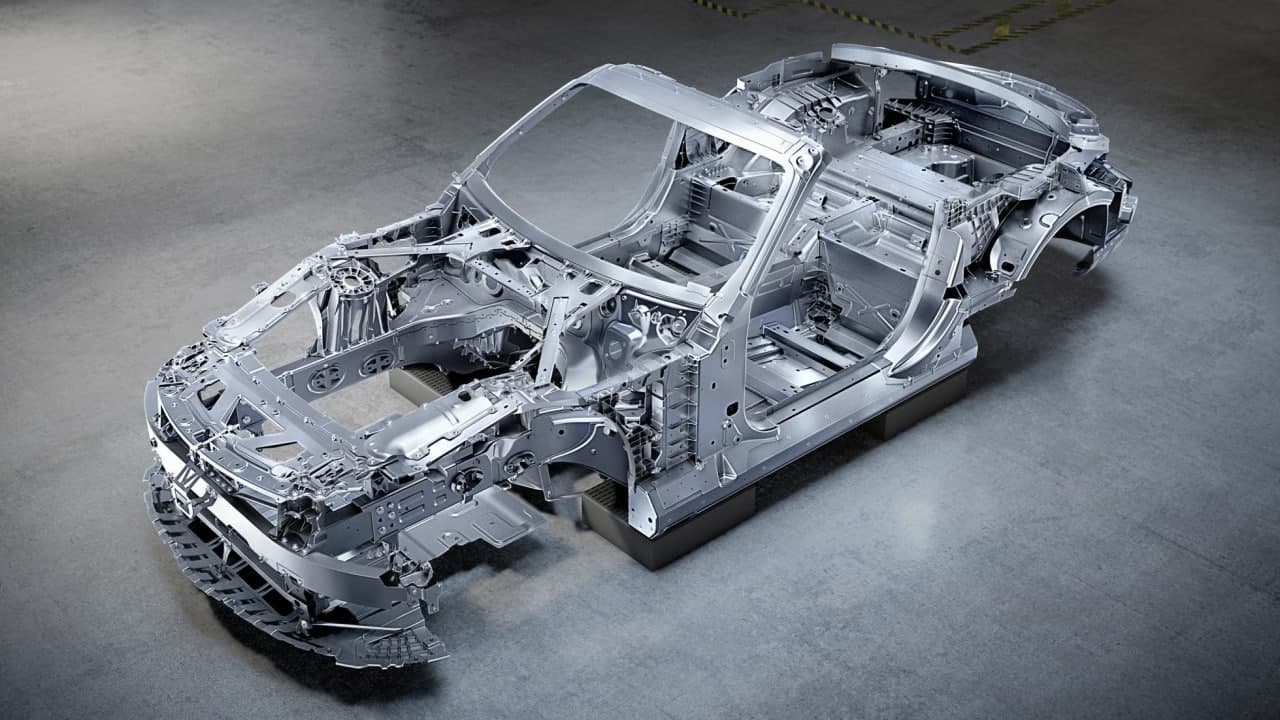奔驰AMG展示了即将到来的SL的新定制底盘